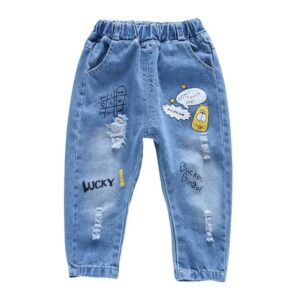 Pantalon en jean avec imprimés amusants pour garçons sur fond blanc